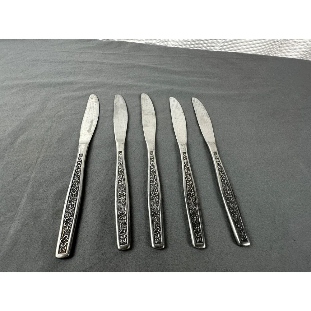 5 Vintage Rogers Co Stainless Steel Dinner Knives 8.5